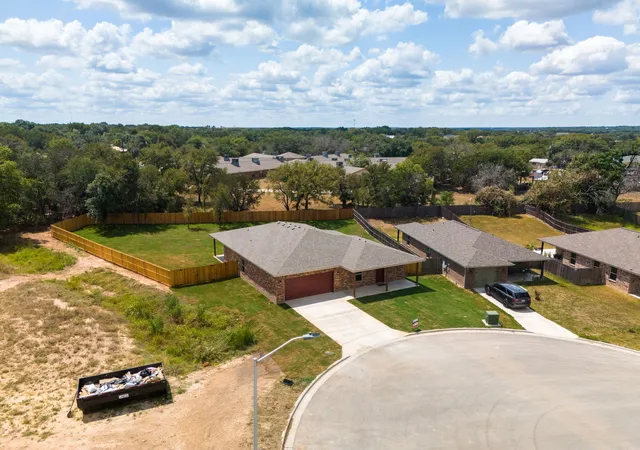 Photo 1 of Single family home for sale at 828 Elijah, Lampasas, TX 76550 | MLS# 21362806 | Listing updated on 2026-08-25