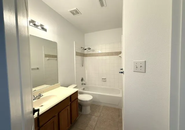Photo 19 of Single family home for sale at 202 Stonegate Ln, Sunnyvale, TX 75182 | MLS# 21368972 | Listing updated on 2026-08-25