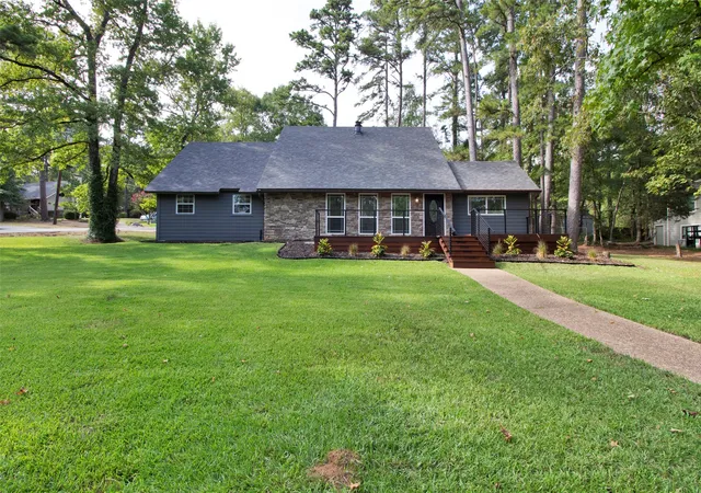 Photo 1 of Single family home for sale at 1407 Lakeshore Dr, Hideaway, TX 75771 | MLS# 21368973 | Listing updated on 2026-09-24
