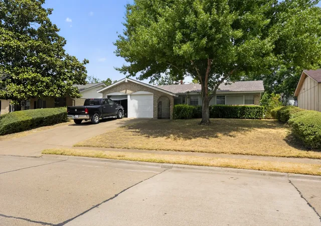 Photo 1 of Single family home for sale at 2125 Meadow Gln, Irving, TX 75060 | MLS# 21368909 | Listing updated on 2026-08-27