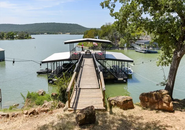 Photo 2 of Mansion for sale at 1516 N Lakeview Dr, Palo Pinto, TX 76484 | MLS# 21368920 | Listing updated on 2026-08-25