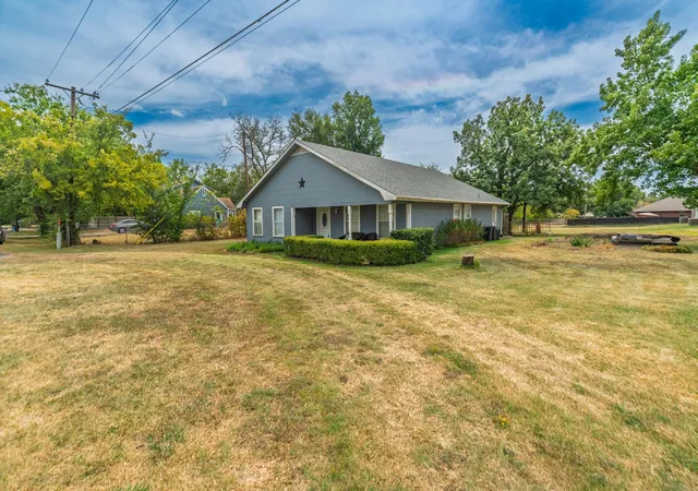 Photo 2 of Single family home for sale at 2803 Charity Rd, Commerce, TX 75428 | MLS# 21368951 | Listing updated on 2026-08-25