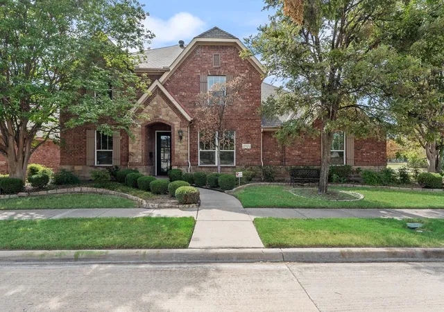 Photo 1 of Sale Pending at 3925 Victory Dr, Frisco, TX 75034 | MLS# 21369007 | Listing updated on 2026-09-26