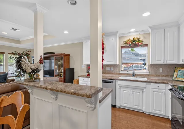 Photo 4 of Single family home for sale at 9031 Cottage Ridge Dr, Shreveport, LA 71106 | MLS# 21367724 | Listing updated on 2026-08-30