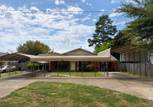 Photo 1 of Single family home for sale at 5525 Knollcrest Dr, Shreveport, LA 71129 | MLS# 21369062 | Listing updated on 2026-08-26