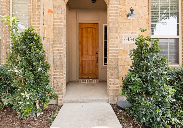 Photo 1 of Townhouse for sale at 6434 Love Dr, Irving, TX 75039 | MLS# 21366266 | Listing updated on 2026-08-26