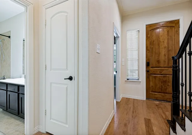 Photo 3 of Townhouse for sale at 6434 Love Dr, Irving, TX 75039 | MLS# 21366266 | Listing updated on 2026-08-26