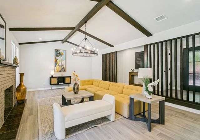 Photo 2 of Sale Pending at 341 Scenic Dr, Highland Village, TX 75077 | MLS# 21368554 | Listing updated on 2026-10-03