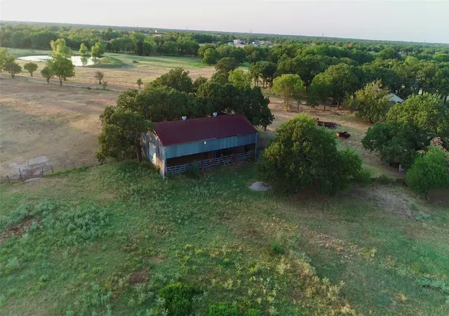 Photo 4 of House for sale at 9097 Cr 2472, Royse City, TX 75189 | MLS# 21369107 | Listing updated on 2026-08-26