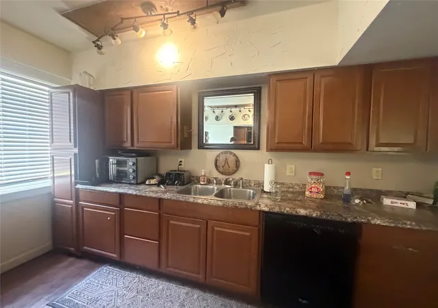 Photo 4 of Single family home for sale at 201 Marion St, Clyde, TX 79510 | MLS# 21369117 | Listing updated on 2026-09-25