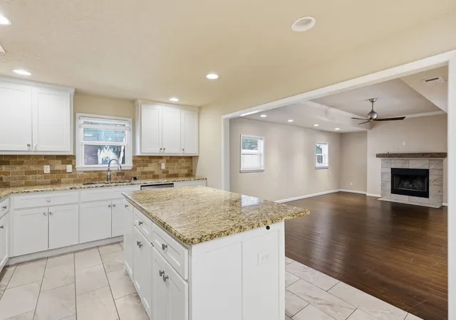 Photo 3 of Single family home for sale at 5708 Sunset Rd, Westworth Village, TX 76114 | MLS# 21368136 | Listing updated on 2026-08-29