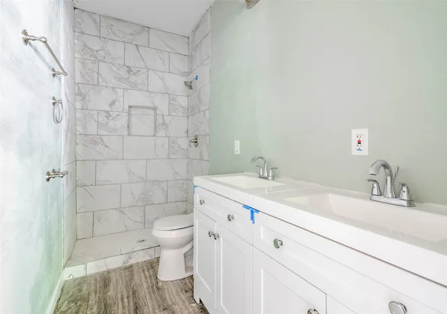 Photo 3 of Single family home for sale at 1457 W Austin St, Paris, TX 75460 | MLS# 21369142 | Listing updated on 2026-09-30