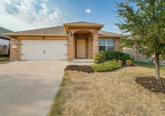 Photo 1 of Single family home for sale at 4716 Feltleaf Ave, Fort Worth, TX 76036 | MLS# 21368852 | Listing updated on 2026-08-30