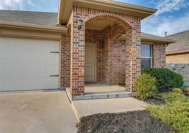 Photo 2 of Single family home for sale at 4716 Feltleaf Ave, Fort Worth, TX 76036 | MLS# 21368852 | Listing updated on 2026-08-30