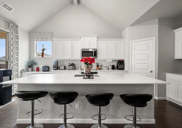 Photo 3 of Single family home for sale at 161 Camp Fire Dr, Waxahachie, TX 75165 | MLS# 21367233 | Listing updated on 2026-09-28