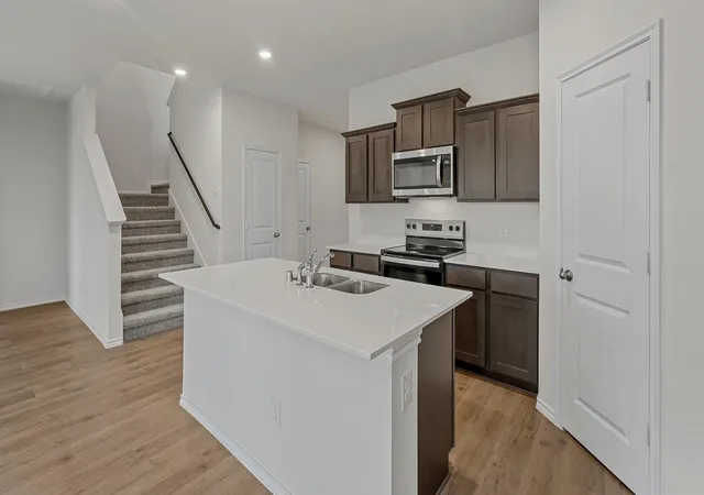 Photo 3 of Single family home for sale at 354 Shaw Creek Blvd, Ferris, TX 75125 | MLS# 21368997 | Listing updated on 2026-10-07
