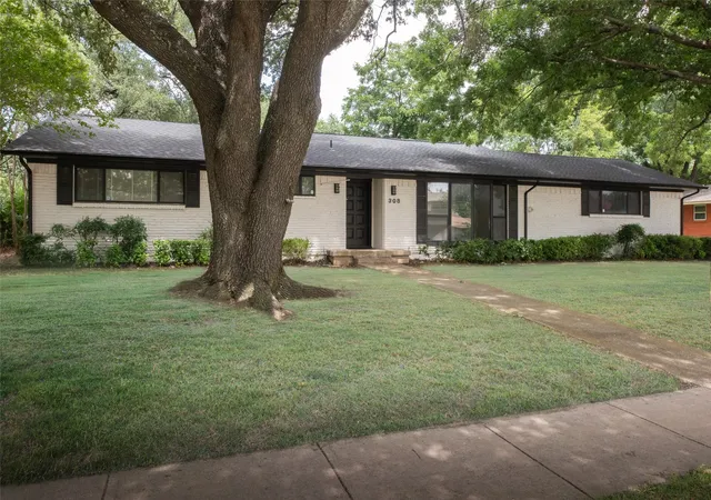 Photo 1 of Single family home for sale at 308 S Grove Rd, Richardson, TX 75081 | MLS# 21368813 | Listing updated on 2026-09-01