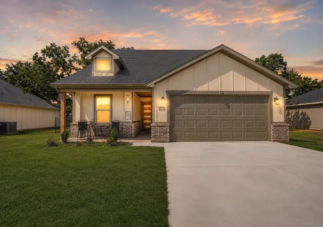 Single family home for sale at 461 Peace Lily Wy, Tolar, TX 76476 | MLS# 21368715