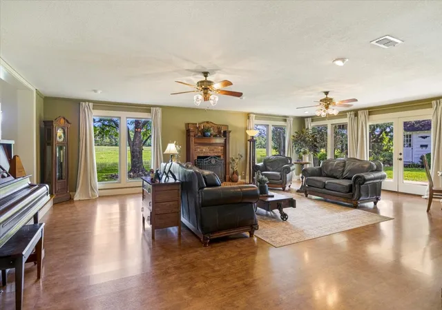 Photo 3 of Single family home for sale at 20272 County Road 4126, Lindale, TX 75771 | MLS# 21369182 | Listing updated on 2026-10-06