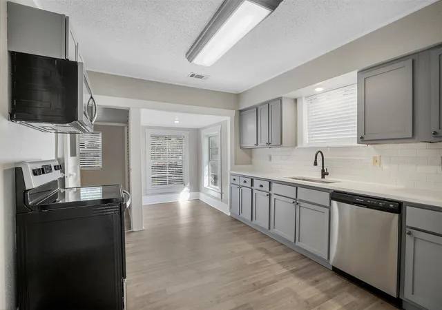 Photo 2 of Multi family home for sale at 509 E Heron, Denison, TX 75021 | MLS# 21369263 | Listing updated on 2026-08-26