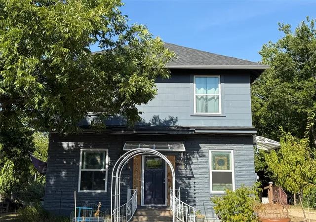 Photo 1 of Single family home for sale at 2223 N 6th St, Waco, TX 76708 | MLS# 21369131 | Listing updated on 2026-09-24