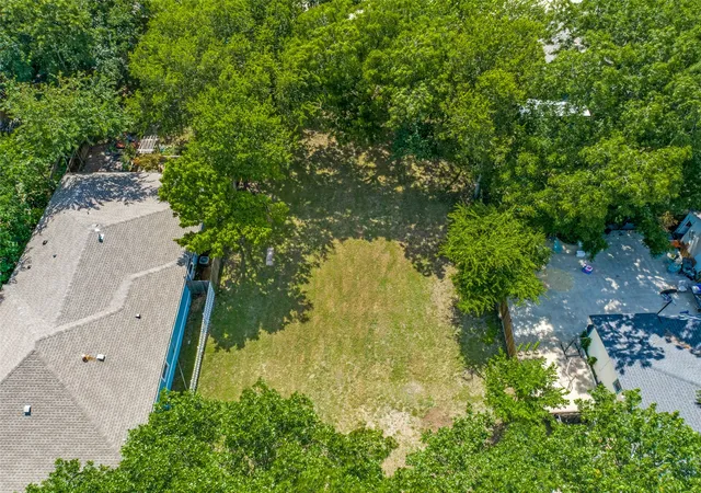 Photo 3 of Land for sale at 605 N Kentucky St, Mc Kinney, TX 75069 | MLS# 21368399 | Listing updated on 2026-08-26