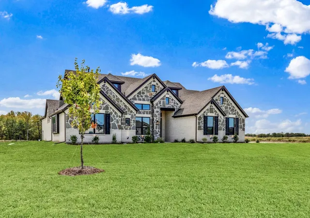 Photo 1 of Single family home for sale at 572 Willowy, Royse City, TX 75189 | MLS# 21369307 | Listing updated on 2026-10-08