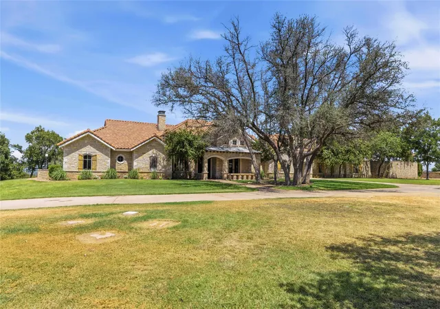 Photo 1 of Mansion for sale at 51 Oak Hill Cir, Brownwood, TX 76801 | MLS# 21369312 | Listing updated on 2026-09-02