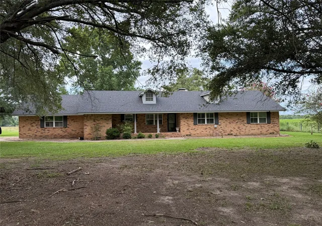 Photo 1 of Single family home for sale at 225 Farm To Market Rd 21, Pittsburg, TX 75686 | MLS# 21369328 | Listing updated on 2026-08-26