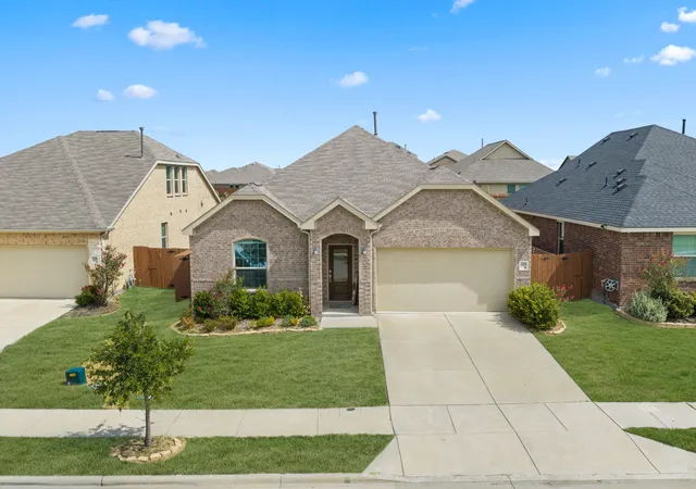 Photo 1 of Single family home for sale at 3318 Brentwood Cvs, Heartland, TX 75126 | MLS# 21365375 | Listing updated on 2026-09-04