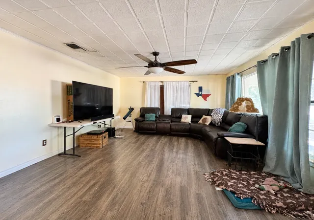 Photo 4 of Single family home for sale at 1 Avenue K E, Haskell, TX 79521 | MLS# 21363378 | Listing updated on 2026-08-26