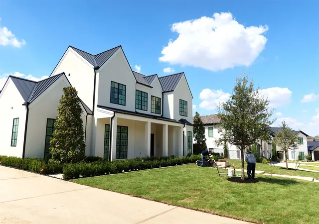 Photo 2 of Single family home for sale at 1709 Oakbrook Dr, Keller, TX 76262 | MLS# 21369377 | Listing updated on 2026-09-21