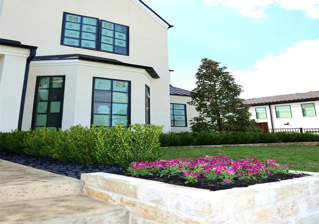 Photo 3 of Single family home for sale at 1709 Oakbrook Dr, Keller, TX 76262 | MLS# 21369377 | Listing updated on 2026-09-21