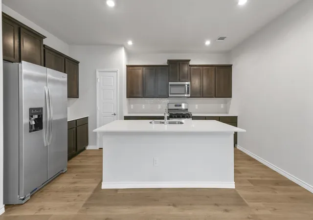Photo 3 of Single family home for sale at 2057 Hearn Dr, Royse City, TX 75189 | MLS# 21369368 | Listing updated on 2026-08-26