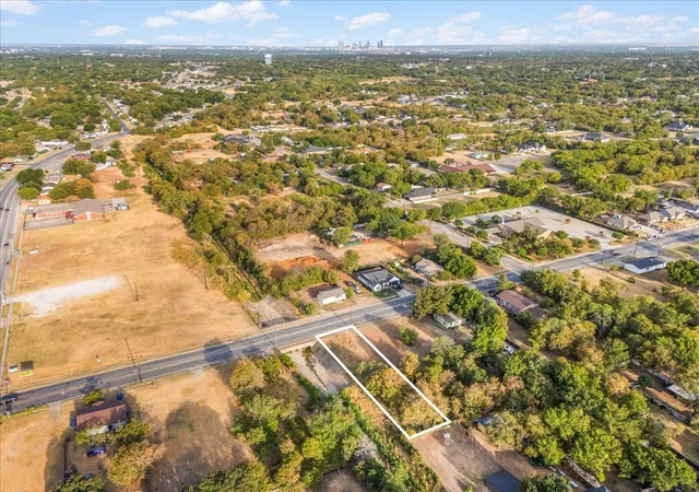 Photo 1 of Land for sale at 3725 Stalcup Rd, Fort Worth, TX 76119 | MLS# 21369381 | Listing updated on 2026-08-26