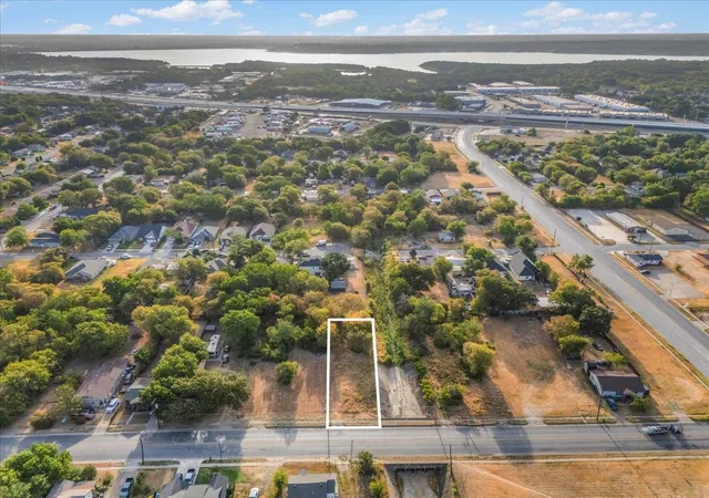 Photo 2 of Land for sale at 3725 Stalcup Rd, Fort Worth, TX 76119 | MLS# 21369381 | Listing updated on 2026-08-26