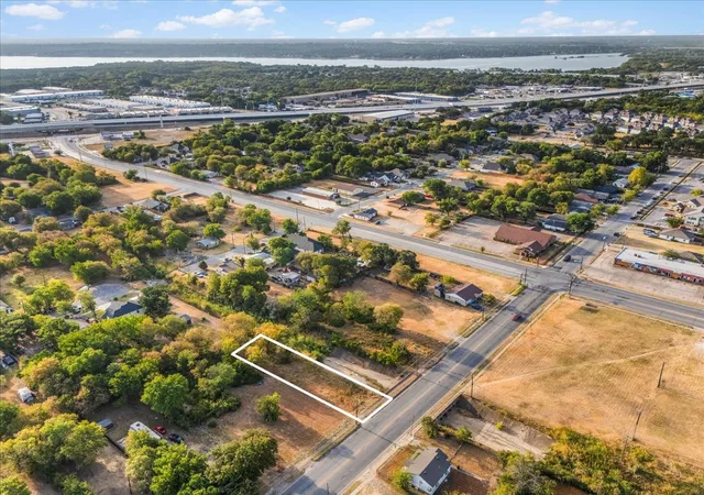 Photo 4 of Land for sale at 3725 Stalcup Rd, Fort Worth, TX 76119 | MLS# 21369381 | Listing updated on 2026-08-26