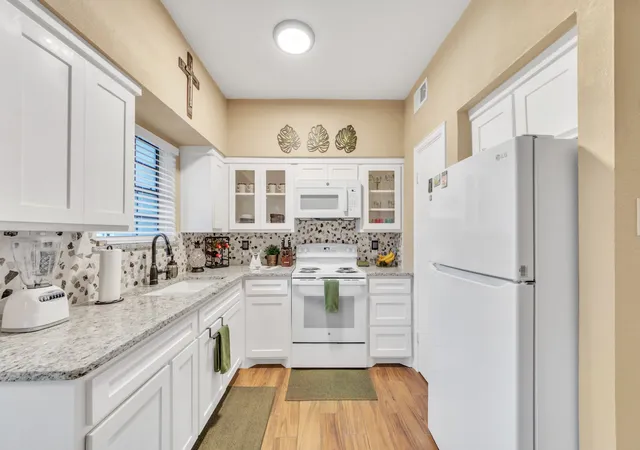 Photo 3 of Condo for sale at 11655 Audelia Rd #601, Dallas, TX 75243 | MLS# 21367482 | Listing updated on 2026-08-26