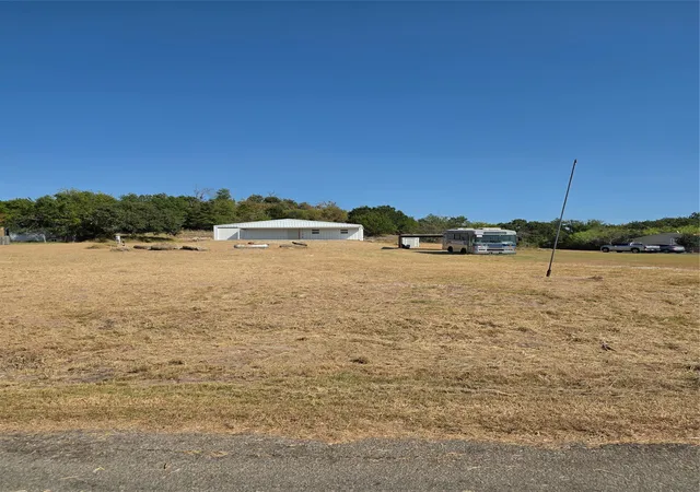Photo 3 of Single family home for sale at 243 Blue Sky Ln, Springtown, TX 76082 | MLS# 21368420 | Listing updated on 2026-08-26