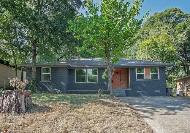 Photo 1 of Single family home for sale at 7326 Maringo Dr, Dallas, TX 75227 | MLS# 21369341 | Listing updated on 2026-08-26