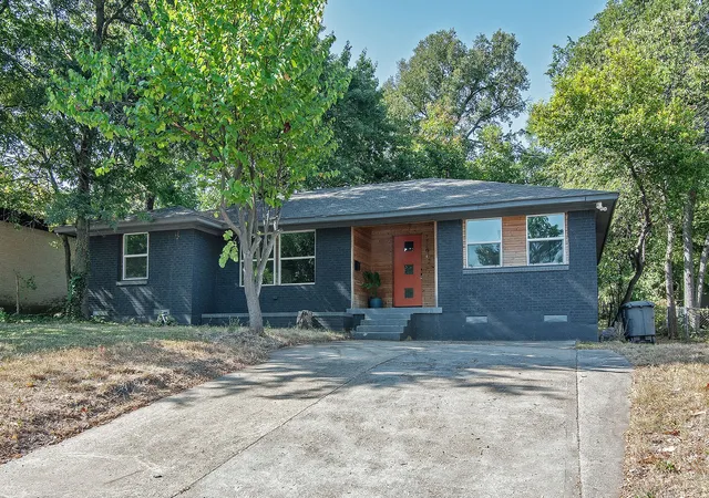 Photo 2 of Single family home for sale at 7326 Maringo Dr, Dallas, TX 75227 | MLS# 21369341 | Listing updated on 2026-08-26