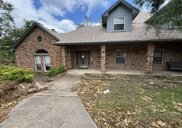 Photo 1 of Single family home for sale at 351 Sandlin Ln, Springtown, TX 76082 | MLS# 21369421 | Listing updated on 2026-08-25