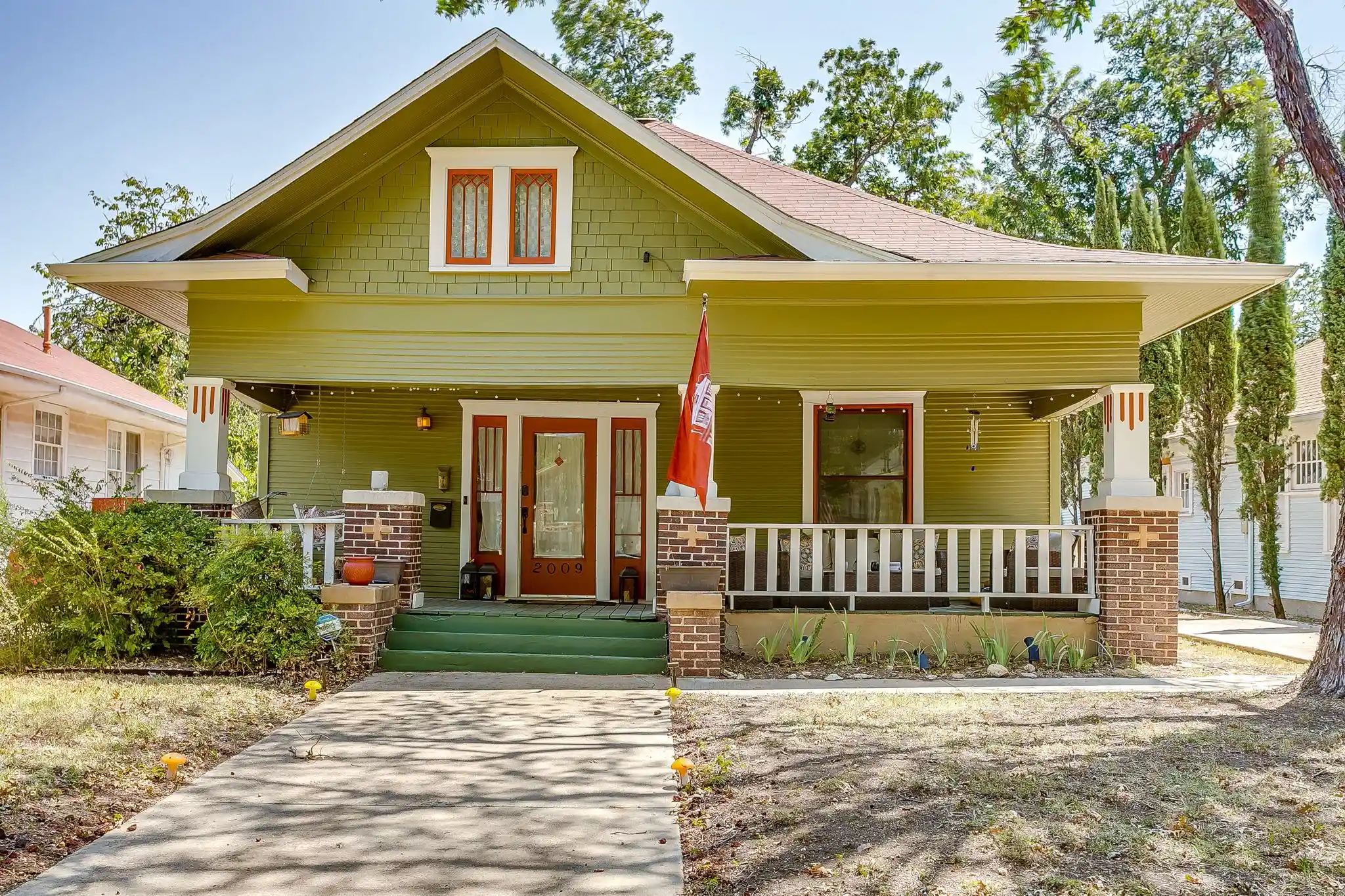 Photo 1 of Single family home for sale at 2009 Fairmount Ave, Fort Worth, TX 76110 | MLS# 21368158 | Listing updated on 2026-10-17