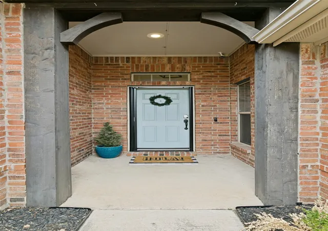 Photo 3 of Single family home for sale at 9913 Chrysalis Dr, Fort Worth, TX 76131 | MLS# 21368820 | Listing updated on 2026-09-21