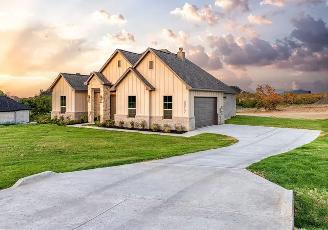 Photo 1 of Single family home for sale at 8017 Ranch View Pl, Springtown, TX 76082 | MLS# 21369481 | Listing updated on 2026-08-30