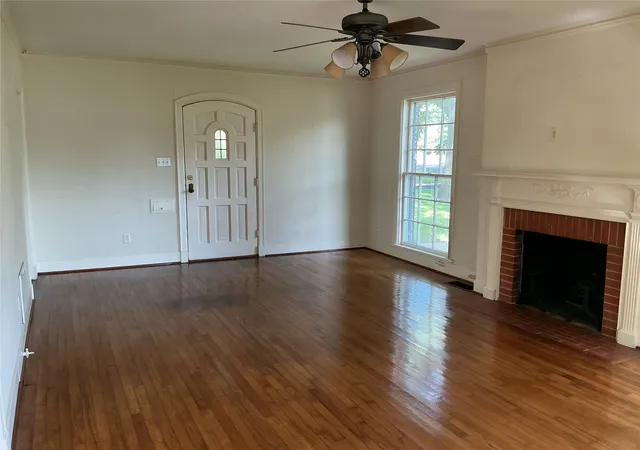 Photo 2 of Single family home for sale at 1720 Sycamore Ave, Corsicana, TX 75110 | MLS# 21368390 | Listing updated on 2026-08-31