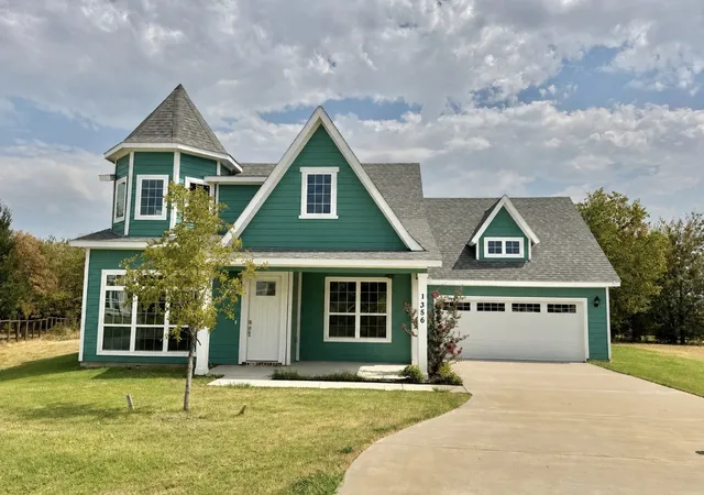 Photo 1 of Single family home for sale at 1356 Orange Blossom Ct, Gainesville, TX 76240 | MLS# 21368434 | Listing updated on 2026-08-26