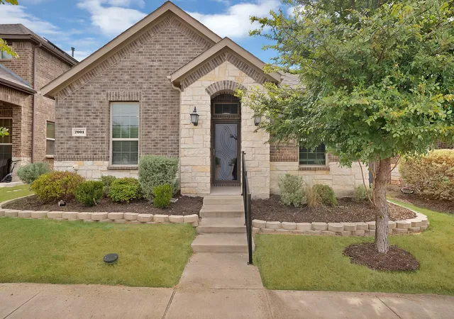 Photo 2 of Single family home for sale at 7001 Dandelion Dr, Little Elm, TX 76227 | MLS# 21369529 | Listing updated on 2026-08-29