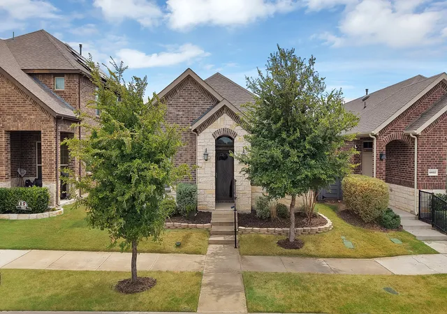 Photo 3 of Single family home for sale at 7001 Dandelion Dr, Little Elm, TX 76227 | MLS# 21369529 | Listing updated on 2026-08-29