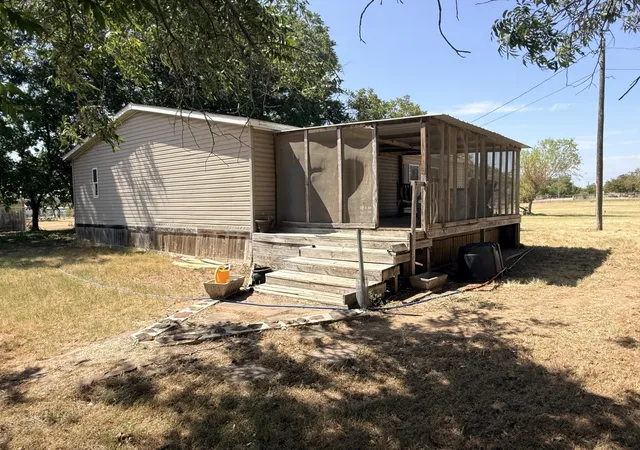 Photo 1 of Manufactured home for sale at 1100 Alford St, Graham, TX 76450 | MLS# 21369535 | Listing updated on 2026-08-26